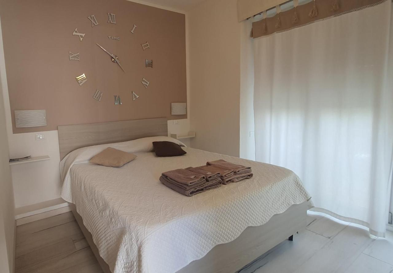 Le Camere Di Sabrina Con Bagno In Camera Sarzana Exterior photo