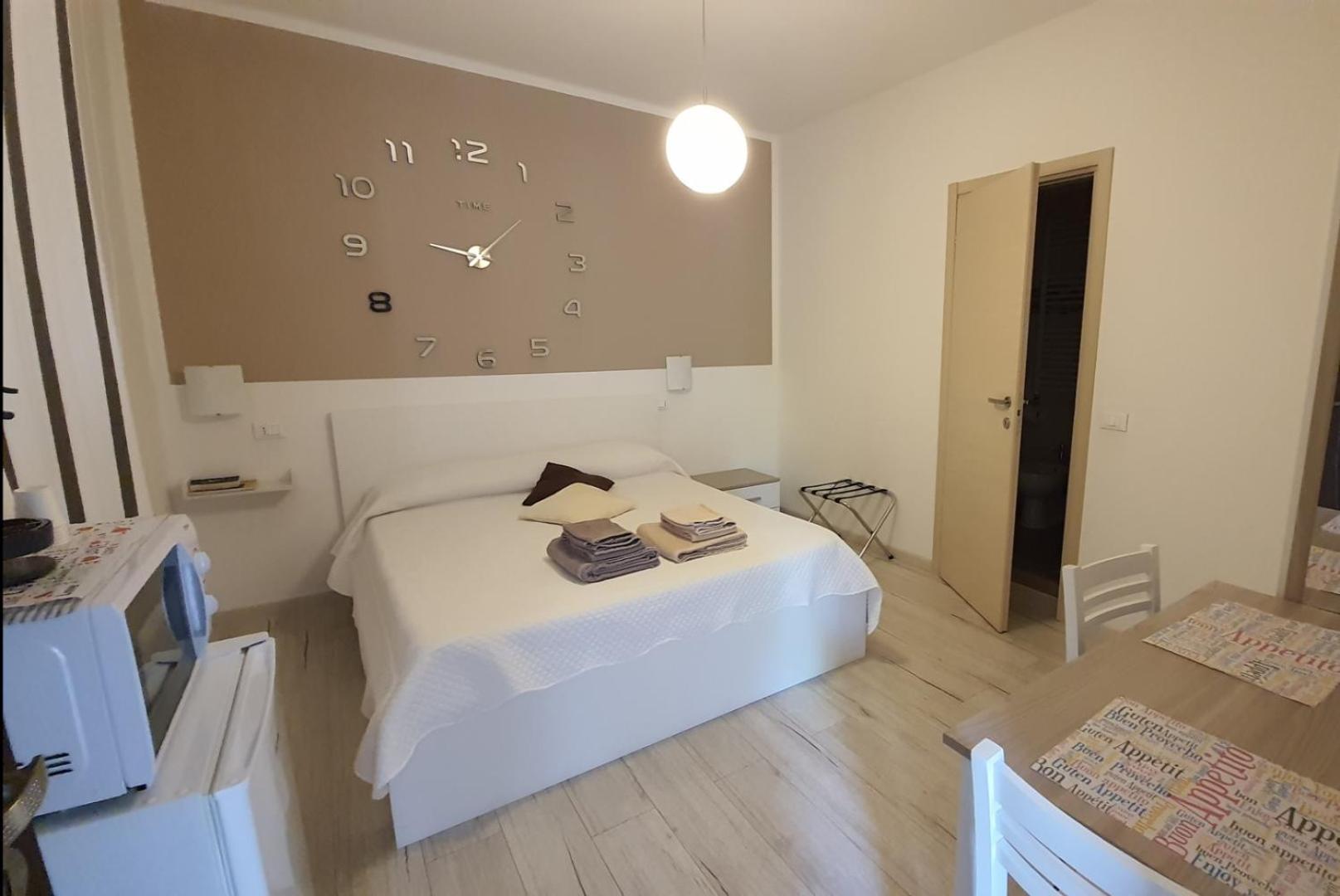 Le Camere Di Sabrina Con Bagno In Camera Sarzana Exterior photo