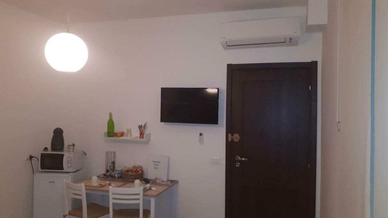 Le Camere Di Sabrina Con Bagno In Camera Sarzana Exterior photo